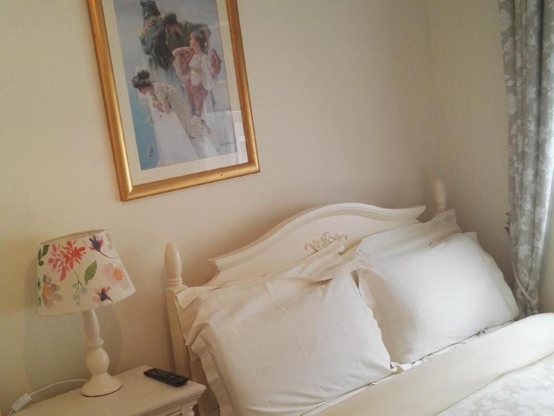 Deluxe Double Room with Shower